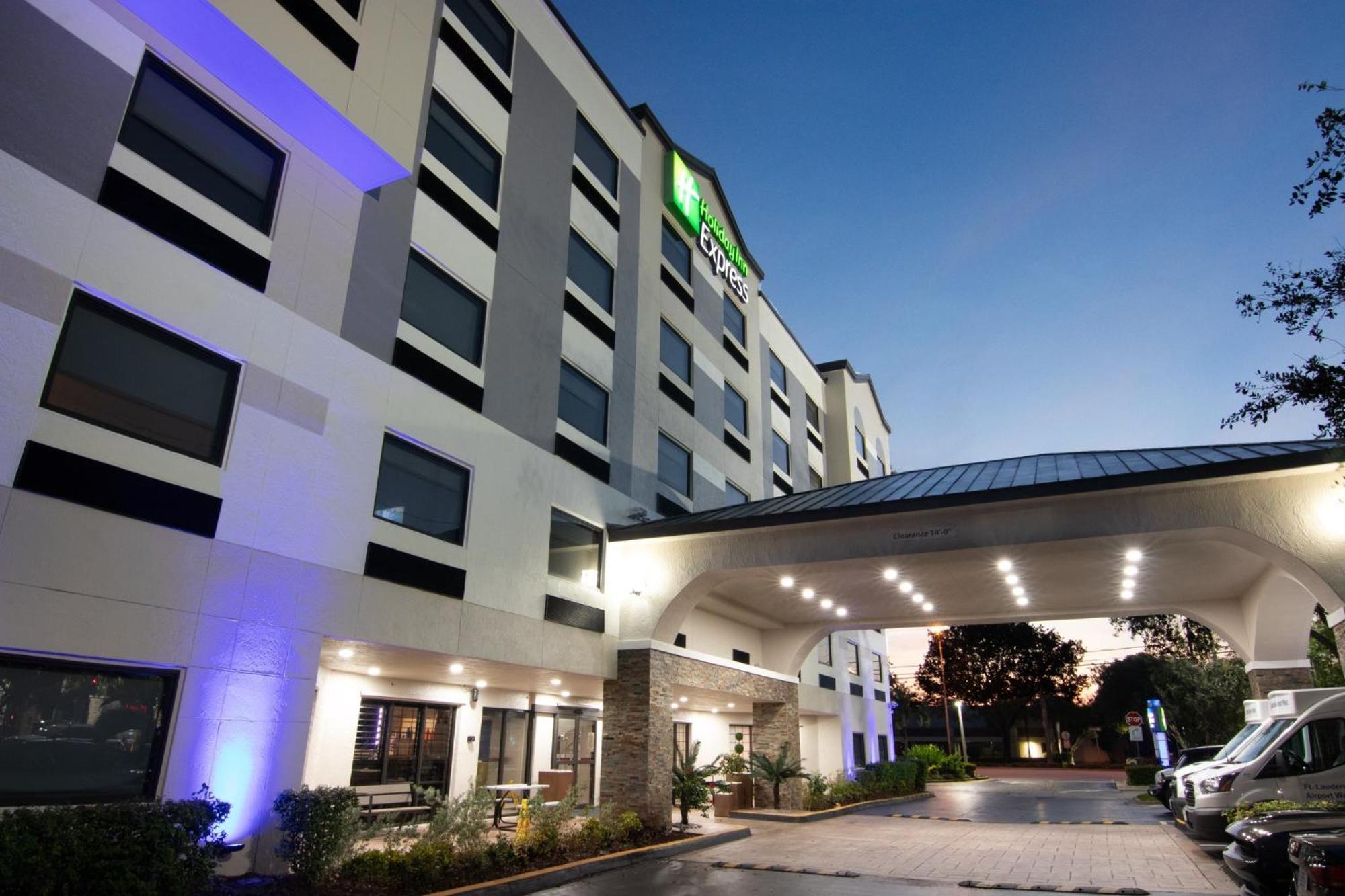 Holiday Inn Express And Suites Fort Lauderdale Airport West By Ihg Davie Ngoại thất bức ảnh
