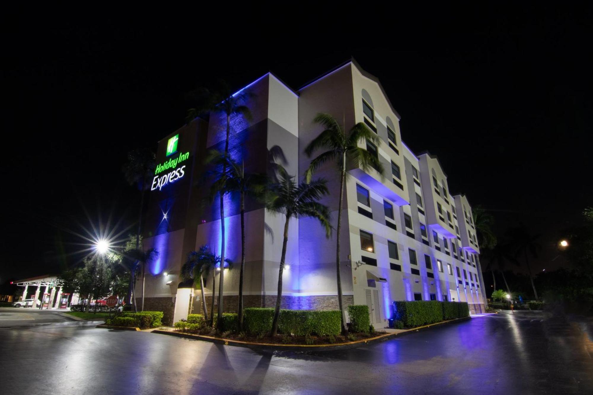 Holiday Inn Express And Suites Fort Lauderdale Airport West By Ihg Davie Ngoại thất bức ảnh