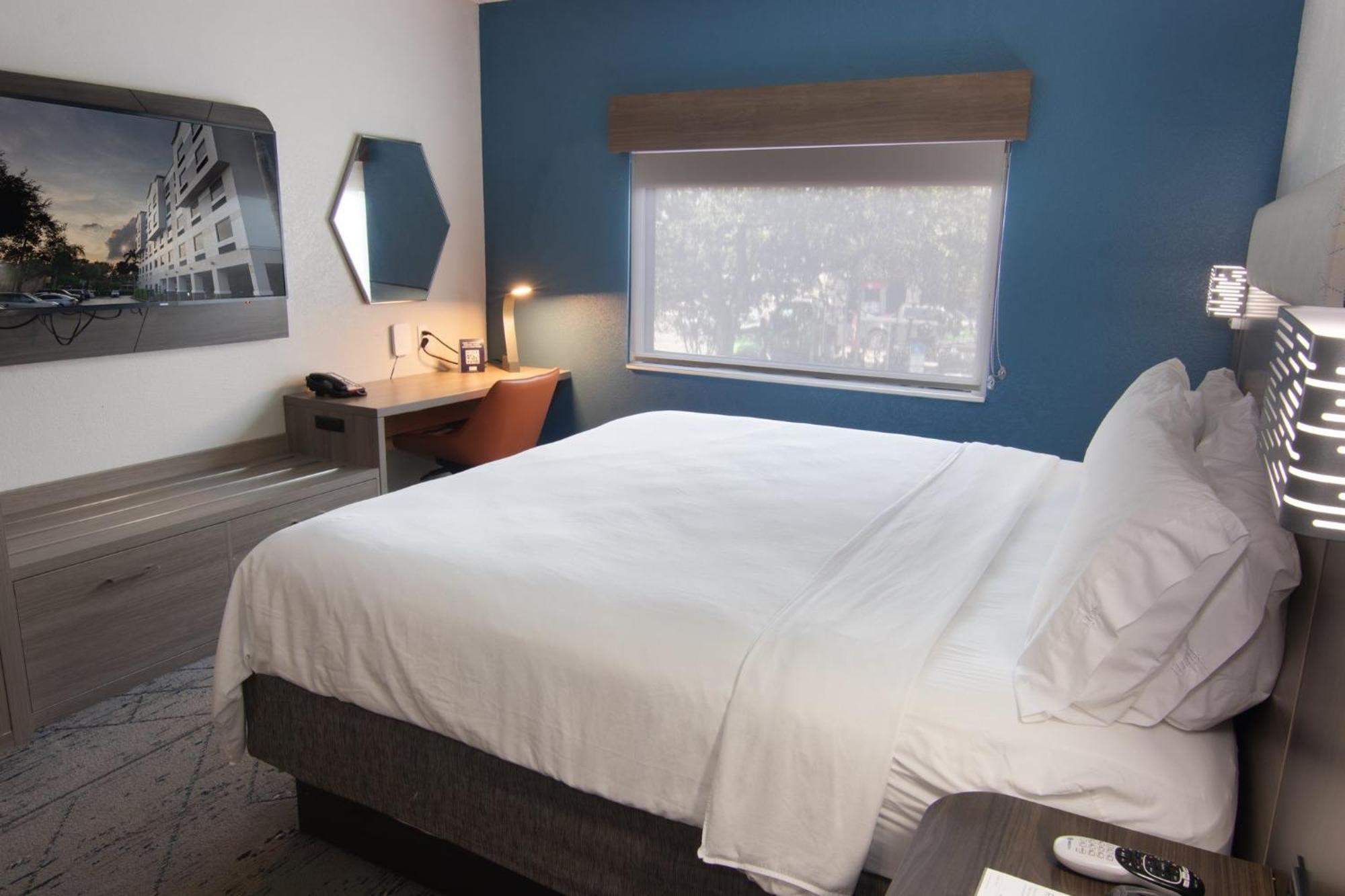Holiday Inn Express And Suites Fort Lauderdale Airport West By Ihg Davie Ngoại thất bức ảnh