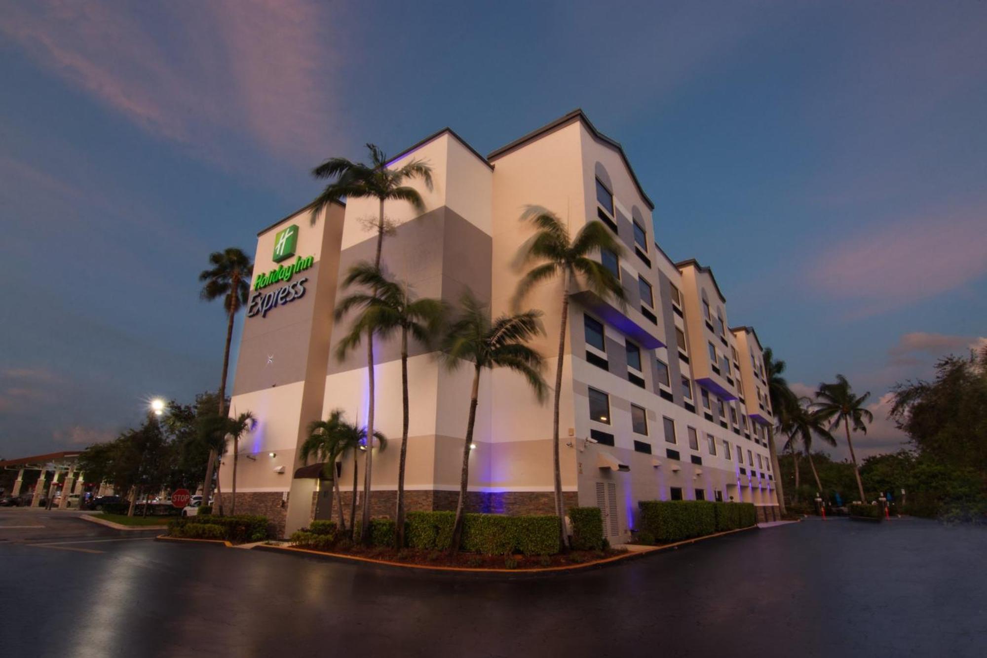 Holiday Inn Express And Suites Fort Lauderdale Airport West By Ihg Davie Ngoại thất bức ảnh