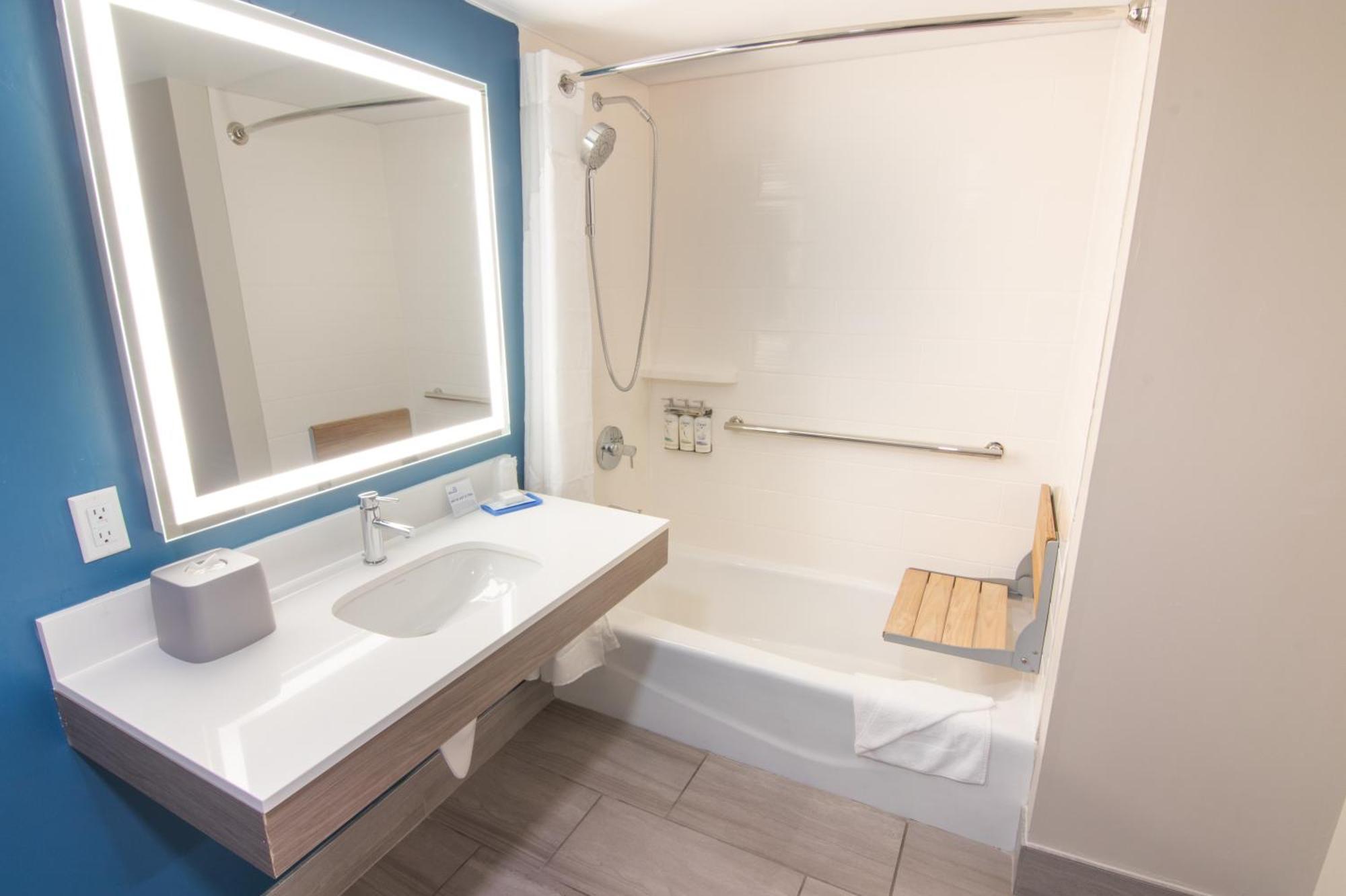 Holiday Inn Express And Suites Fort Lauderdale Airport West By Ihg Davie Ngoại thất bức ảnh