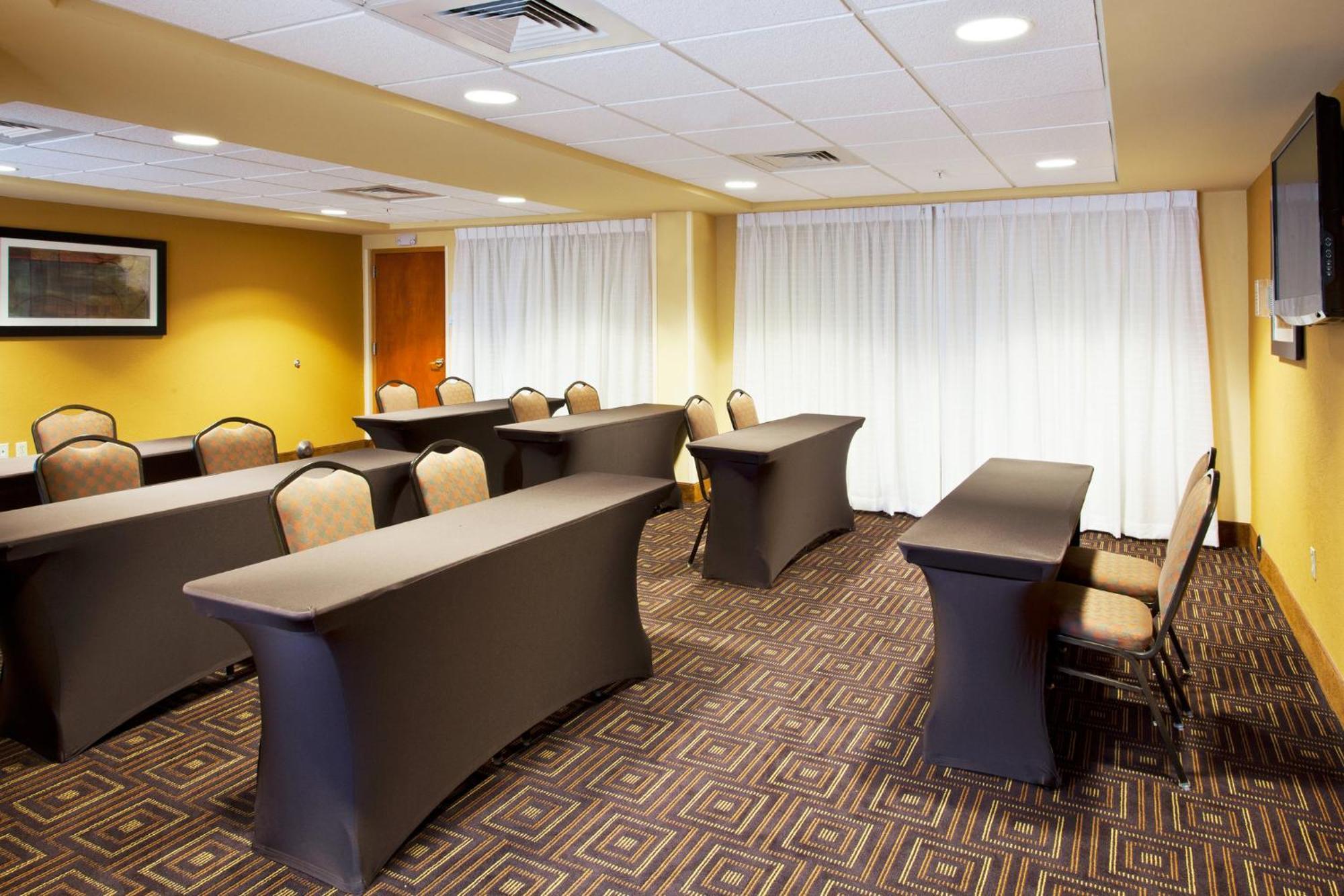 Holiday Inn Express And Suites Fort Lauderdale Airport West By Ihg Davie Ngoại thất bức ảnh